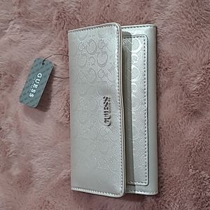 Guess wallet